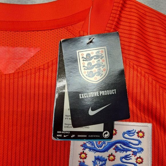Nike Authentic England Football Soccer Jersey Men L Sterling #19 Red 2014 New - Picture 10 of 16